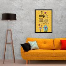 Quadro O Amor Mora Aqui 24X18Cm - Com Vidro - Madeira Preta