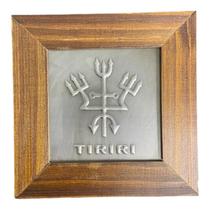 Quadro Orixá Exú Tiriri Madeira Imbuia e Metal 14,5x14,5cm Quadro Orixá Exú Tiriri Madeira Imbuia e Metal 14,5x14,5cm