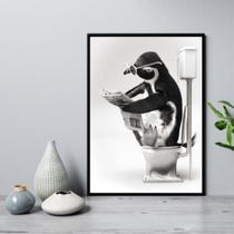 Quadro Para Banheiro Pinguim No Vaso 45X34Cm - Com Vidro