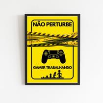 Quadro Para Porta Gamer Trabalhando 33x24cm