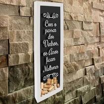 Quadro para Rolhas Slim - Com o passar dos vinhos 1 - Quadro Novo Quadro para Rolhas Slim - Com o passar dos vinhos 1 - Quadro Novo
