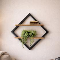 Quadro Prateleira Industrial Losango de 2 Madeiras Pinus Parede em Ferro Preto com Modelo Nicho