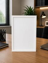 Quadro pronto A4 21x30, moldura em madeira tratada, fundo antimofo e vidro incolor 2mm, vertical ou horizontal Quadro pronto A4 21x30, moldura em madeira tratada, fundo antimofo e vidro incolor 2mm, vertical ou horizontal