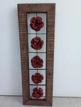 Quadro Retangular Demolição E Ferro Com Rosas Vermelhas