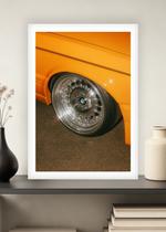 Quadro Roda BMW Cromada com Vidro e Moldura Branca Tamanho:21cm x 30cm (A4)