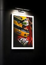 Quadro Senna Ayrton Senna com Vidro e Moldura Branca Tam:A4 Quadro Senna Ayrton Senna com Vidro e Moldura Branca Tam:A4