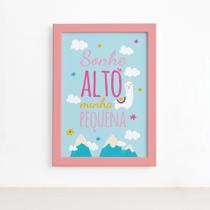 Quadro Sonhe Alto Minha Pequena Lhama Moldura Rosa 22x32cm Quadro Sonhe Alto Minha Pequena Lhama Moldura Rosa 22x32cm