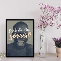 Quadro Sorriso Look Do Dia 45X34Cm - Com Vidro Quadro Sorriso Look Do Dia 45X34Cm - Com Vidro