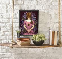 Quadro Surrealista Menina Com Chave 33X24 Com Vidro - Preta Quadro Surrealista Menina Com Chave 33X24 Com Vidro - Preta