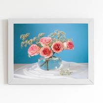 Quadro Vaso de Rosas Azul Decorativo Moldura Branca 60x40cm
