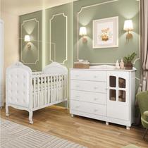Quarto de Bebê Berço com Capitonê e Cômoda com Janela Maya Clássico Espresso Móveis Branco/Brilho Quarto de Bebê Berço com Capitonê e Cômoda com Janela Maya Clássico Espresso Móveis Branco/Brilho
