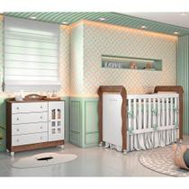 Quarto de Bebê Berço Mini Cama Provençal Lisa Cômoda com Porta Fraldário Infantil cor Amadeirado Carolina Baby