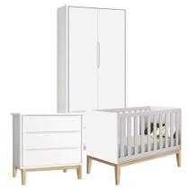 Quarto De Bebê Classic 2 Portas Branco Com Pés Madeira Natural Reller Quarto De Bebê Classic 2 Portas Branco Com Pés Madeira Natural Reller