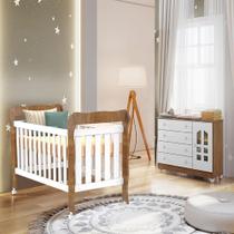 Quarto de Bebê Cômoda 4 Gavetas com Porta Selena Berço 3 em 1 Lila Branco Amadeirado Carolina Baby