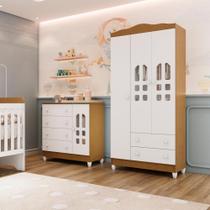 Quarto de Bebê Cômoda com Fraldário Guarda Roupa 3 Portas Mirelle Branco Carolina Baby Quarto de Bebê Cômoda com Fraldário Guarda Roupa 3 Portas Mirelle Branco Carolina Baby