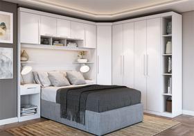 Quarto modulado Everest casal de canto. 2,85m x 2,31m x 45cm x 2,18m altura. Dez portas e cinco gavetas .