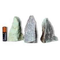 Quartzo Verde e Aventurina Verde - Pedra Pé Serrado - 10 Unidades de 100 a 200g - 6 a 9cm - Tipo B Quartzo Verde e Aventurina Verde - Pedra Pé Serrado - 10 Unidades de 100 a 200g - 6 a 9cm - Tipo B