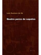 Quatro pares de sapatos Quatro pares de sapatos