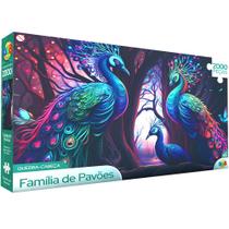 Quebra Cabeça 2000 Peças Familia de Pavoes