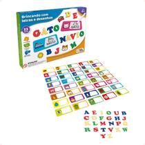 Quebra Cabeça Brincando Com Letras e Desenhos com 112 Peças Didático Quebra Cabeça Brincando Com Letras e Desenhos com 112 Peças Didático
