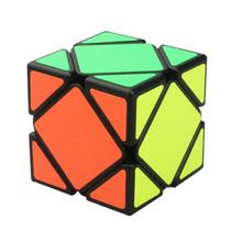 Quebra-Cabeça Mágico Speed Cube YJ Skewb 3x3x3 - Preto