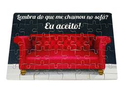 Quebra-Cabeça Personalizado Sofá Vermelho com Mensagem Quebra-Cabeça Personalizado Sofá Vermelho com Mensagem