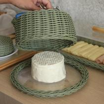 Queijeira em Vime c/ Tampa Oliva - 23 cm