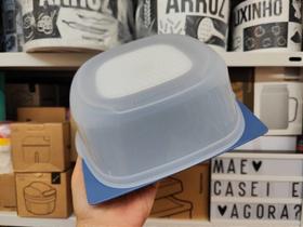 Queijeira Quadrada Pequena Geração III - Base Azul Mineral - Tupperware