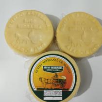 Queijo Parmesão Alagoa MG 3 unidades de 1kg Embalagem a Vácuo