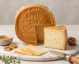 Queijo parmesão defumado Alagoa MG 500 gramas