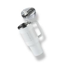 Quencher Protour BRANCO Stanley1.18l COPO CANUDO NOVO Quencher Protour BRANCO Stanley1.18l COPO CANUDO NOVO