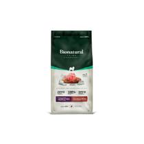Ração Bionatural Prime para Cães Adultos de Raças Pequenas Sabor Cordeiro, Blueberry, Coco e Aveia