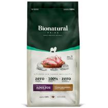 Ração Bionatural Prime para Cães Adultos de Raças Pequenas Sabor Frango, Blueberry, Coco e Aveia 10,1 Kg Ração Bionatural Prime para Cães Adultos de Raças Pequenas Sabor Frango, Blueberry, Coco e Aveia 10,1 Kg