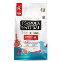 Ração Fórmula Natural Fresh Meat Sensitive para Cães Adultos Portes Mini e Pequeno Cordeiro, Mandioca e Aloe Vera 2,5 kg