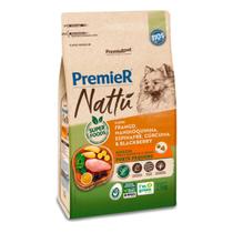 Ração Premier Nattu Cães Adultos Pequeno Porte Sabor Frango, Mandioquinha, Espinafre, Cúrcuma e Blackberry 2,5kg