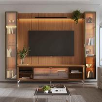 Rack com Painel para TV até 85" 2 Cristaleiras Vidro Reflecta e LED Lincoln Float 291cm Canella c/ Champanhe Rack com Painel para TV até 85" 2 Cristaleiras Vidro Reflecta e LED Lincoln Float 291cm Canella c/ Champanhe