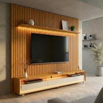 Rack com Painel Ripado até 70 Polegadas Sintra com LED 3 GV Cedro e Off White Alt 242 Larg 222 cm Rack com Painel Ripado até 70 Polegadas Sintra com LED 3 GV Cedro e Off White Alt 242 Larg 222 cm