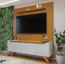 Rack com Painel Ripado para TV até 75 Polegadas com LED MDF 180cmx250cm Pés em Madeira Maciça Sem Grécia Paris