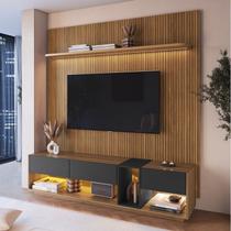 Rack com Painel Ripado para Tv até 75 Polegadas Liverpool Ra8001 com Led e Impressão Ripada 3d Rack com Painel Ripado para Tv até 75 Polegadas Liverpool Ra8001 com Led e Impressão Ripada 3d