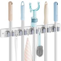 Rack de armazenamento OUTNILI Wall Mount Mop Broom Holder 5 slots e 4 ganchos Rack de armazenamento OUTNILI Wall Mount Mop Broom Holder 5 slots e 4 ganchos