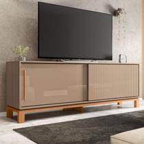 Rack para TV Até 65 Polegadas Mondrian 2 Portas Ripado 3d Sued/Freijó - Caemmun Rack para TV Até 65 Polegadas Mondrian 2 Portas Ripado 3d Sued/Freijó - Caemmun