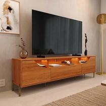 Rack Sala Com LED 210cm Pés Ferro Para TV até 85 Pol Albi Lukaliam Jequitiba Rack Sala Com LED 210cm Pés Ferro Para TV até 85 Pol Albi Lukaliam Jequitiba