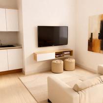 Rack Suspenso Minimalista para Tv com Nicho Organizador Tower 1260 Branco/Cinamomo