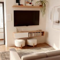 Rack Suspenso Moderno 136cm Branco para Sala com Porta e Nicho Rack Suspenso Moderno 136cm Branco para Sala com Porta e Nicho