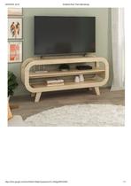 Rack Théo 55 O Rack Théo apresenta um desenho arredondado com laterais e fundo vazados, incorporando um design leve e minimalista Rack Théo 55 O Rack Théo apresenta um desenho arredondado com laterais e fundo vazados, incorporando um design leve e minimalista