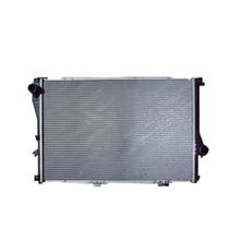 Radiador - 520I 1998 A 2003 / 523I 1998 A 2003 / 525I 1998 A 2003 / 528I 1998 A 2003 / 530I 1998 A 2003 / 540I
