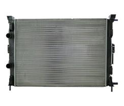 Radiador Renault Megane 1.6 2.0 Ano 2006 07 08 09 10 11 2012