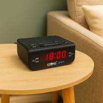 Rádio Com Relógio Alarme Display Digital Lelong LE-671