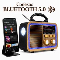 Rádio Cor Preto Portátil Retrô Am Fm A Pilha Com Cabo Energia Bluetooth Entrada Pen driver Rádio Cor Preto Portátil Retrô Am Fm A Pilha Com Cabo Energia Bluetooth Entrada Pen driver