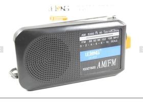 Rádio portátil analógico De Pilhas Lelong LE-653 AM/FM